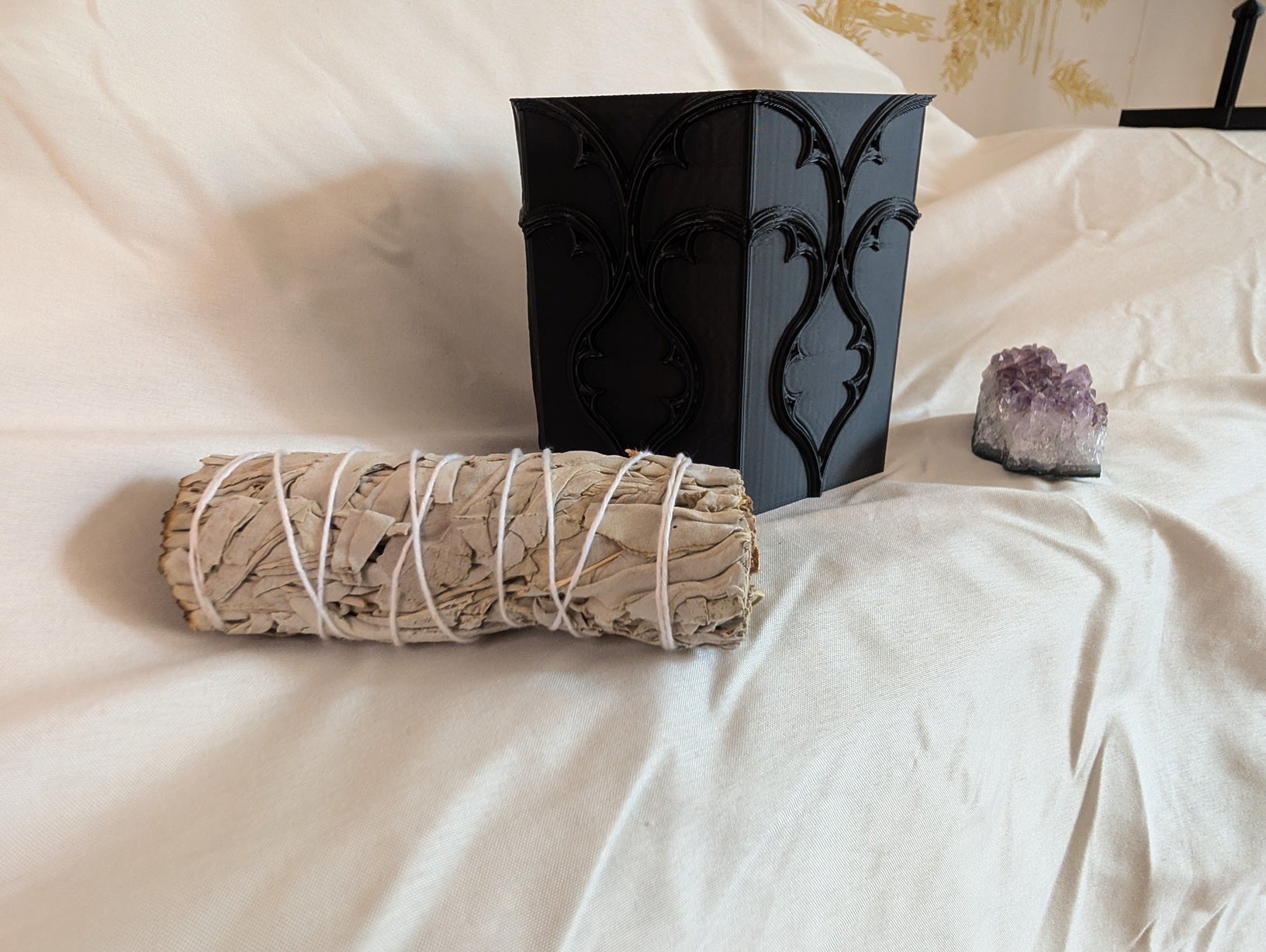 Gothic Jewelry Box - Crystal Holder