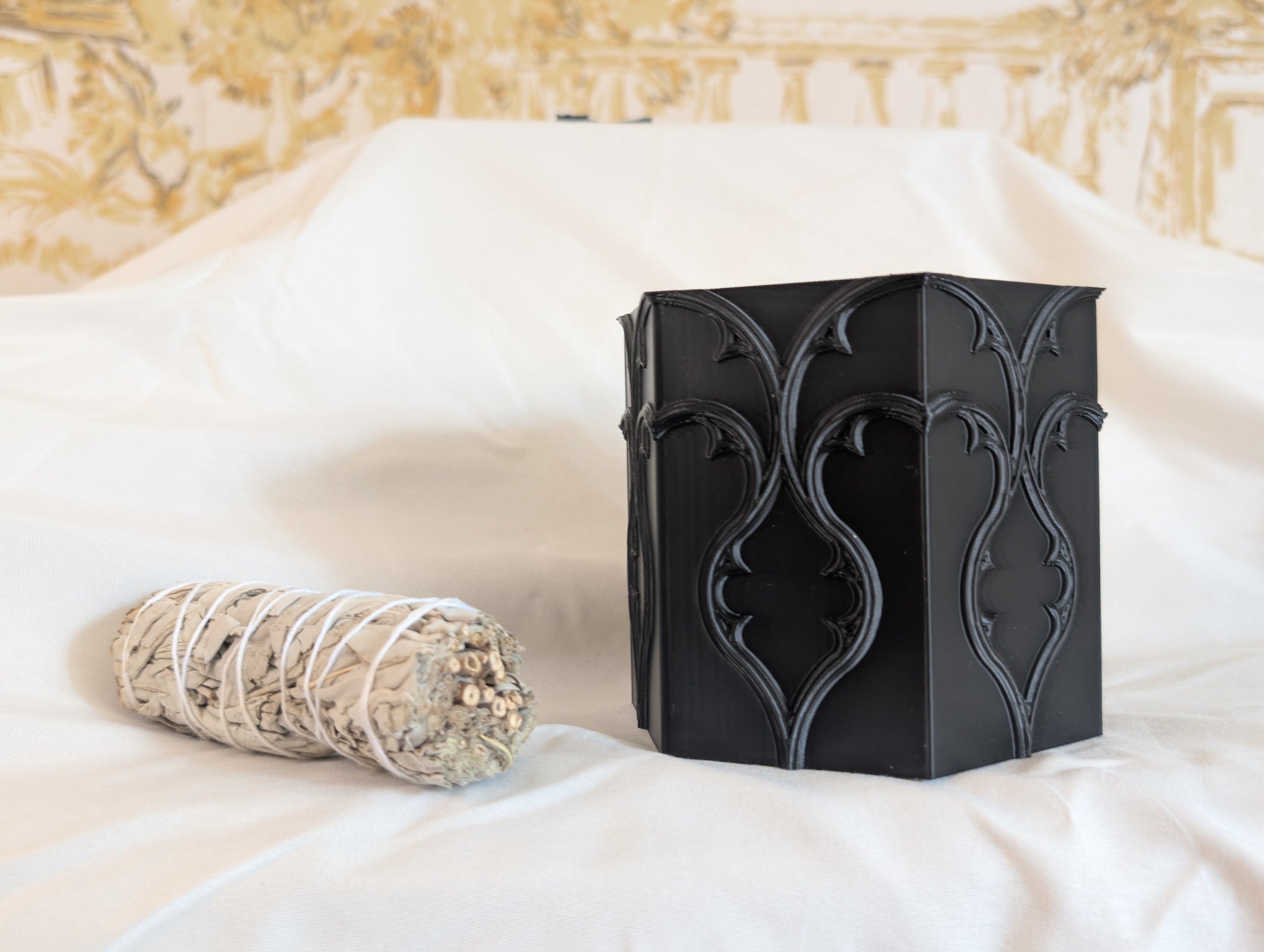 Gothic Jewelry Box - Crystal Holder